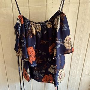 ONE CLOTHING NEW WITHOUT TAGS NEVER WORN WOMENS BLOUSE